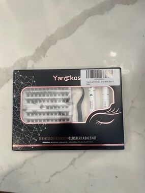 Yarekos DIY Cluster Eyelash Extension Kit - Black